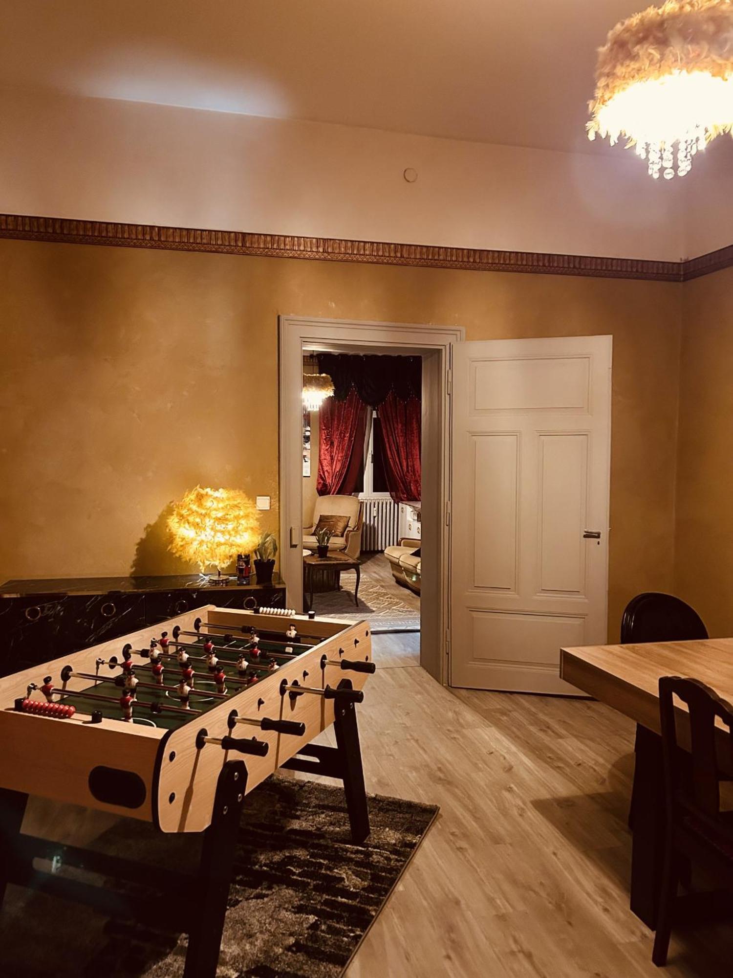 La Mariefacture - Comme A L'Opera Daire Neuf-Brisach Dış mekan fotoğraf