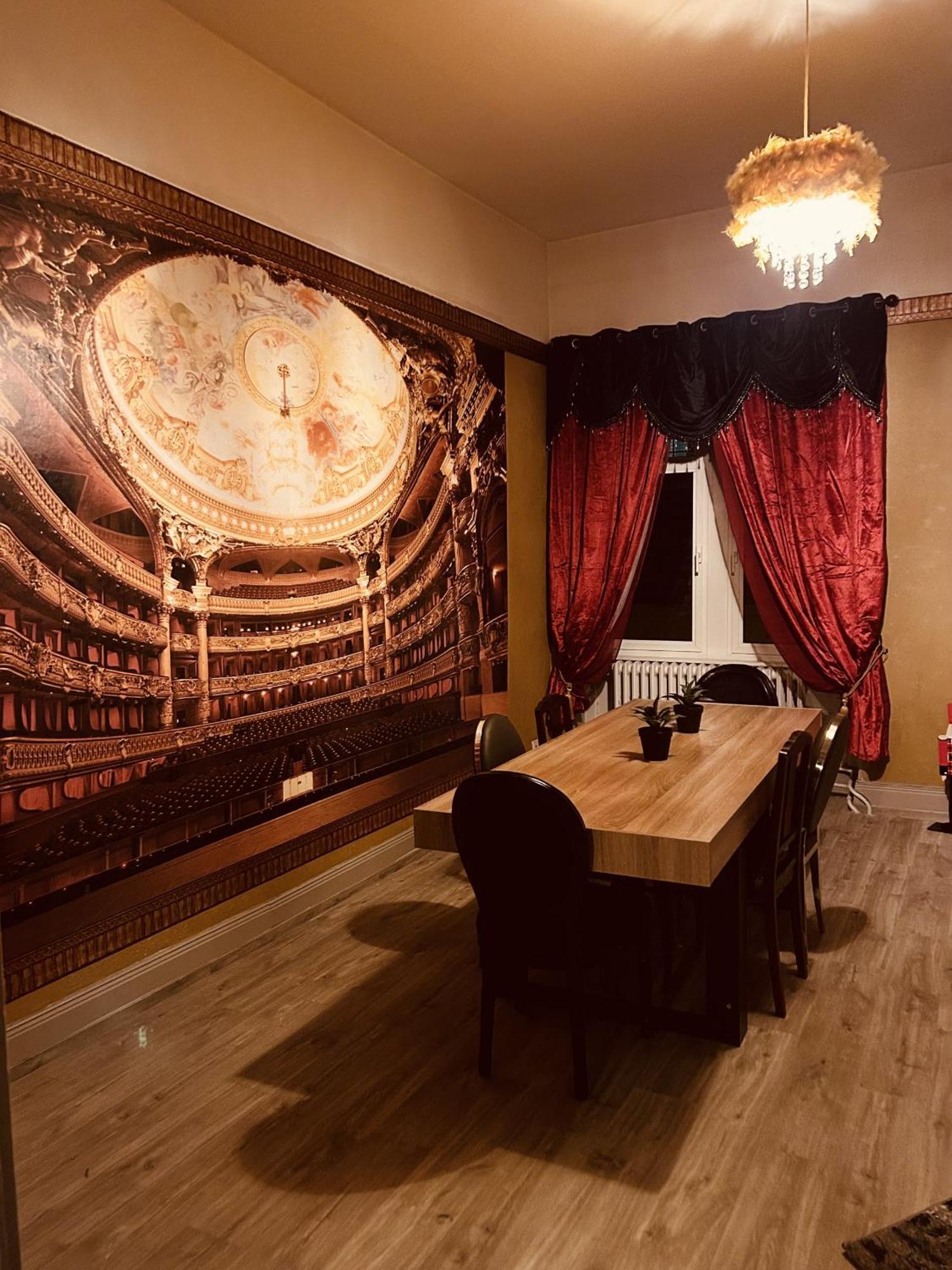 La Mariefacture - Comme A L'Opera Daire Neuf-Brisach Dış mekan fotoğraf